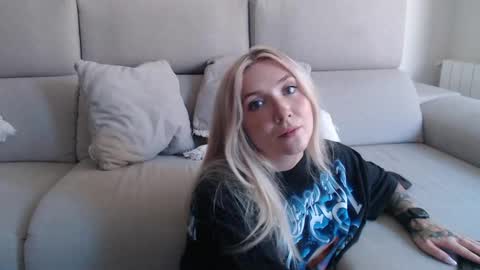 tattoobbgirl online show from September 2025 11:56:01 AM