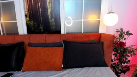 Tatty online show from December 2024 07:31:02 PM