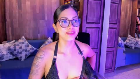 Tatty online show from September 2025 07:14:01 PM