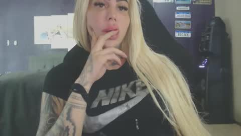 tatuada_safada online show from December 2025 06:33:01 AM