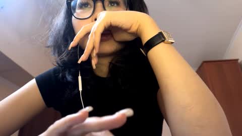 Jenny  online show from December 2025 06:41:01 AM