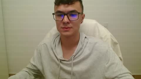 taurus4k online show from December 2024 11:45:01 PM