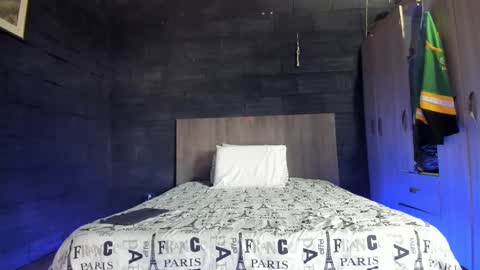  T A U R U S  online show from February 2025 02:15:02 PM