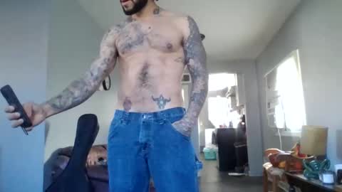 Snapshot of taurusbaeforever chatting on October 2025 03:13:01 PM taurusbaeforever online show from October 2025 03:13:01 PM