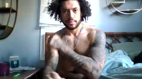 Snapshot of taurusbaeforever chatting on October 2025 01:24:02 PM taurusbaeforever online show from October 2025 01:24:02 PM