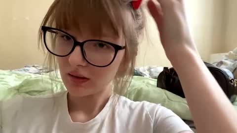 Snapshot of tawannavicks chatting on March 2026 05:23:01 AM Evia online show from March 2026 05:23:01 AM