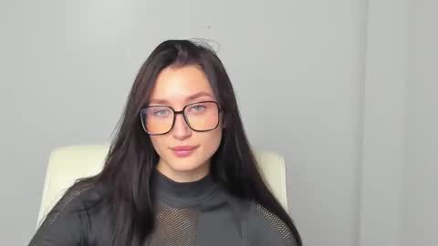 Taya online show from November 2025 12:48:01 PM