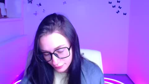 Snapshot of tayavibe chatting on January 2026 06:17:01 AM Taya online show from January 2026 06:17:01 AM