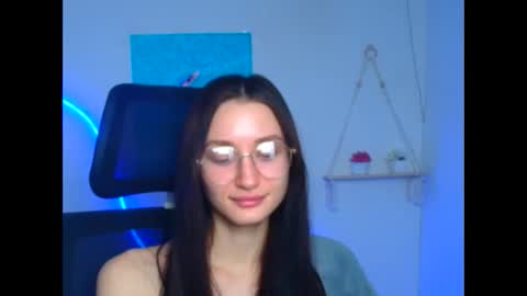 Snapshot of tayavibe chatting on February 2026 06:59:02 AM Taya online show from February 2026 06:59:02 AM