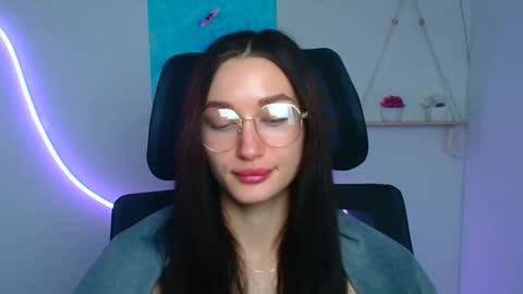 Snapshot of tayavibe chatting on February 2026 06:44:01 AM Taya online show from February 2026 06:44:01 AM