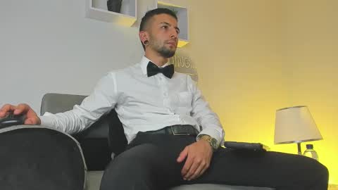 tayer_bennet online show from September 2025 03:28:01 AM