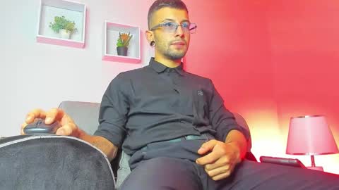 tayer_bennet online show from September 2025 03:40:01 AM