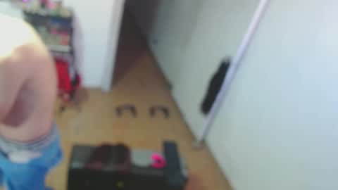 Snapshot of tayler_and_alina chatting on January 2025 05:59:02 PM MARCELO MILK online show from January 2025 05:59:02 PM