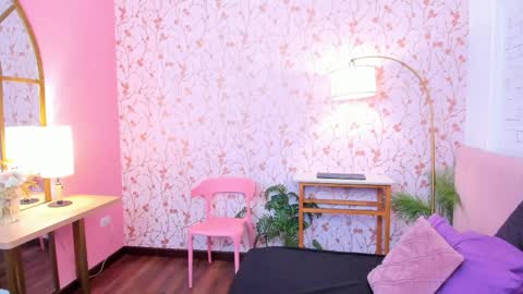 Taylor Bennet online show from April 2026 11:32:01 AM