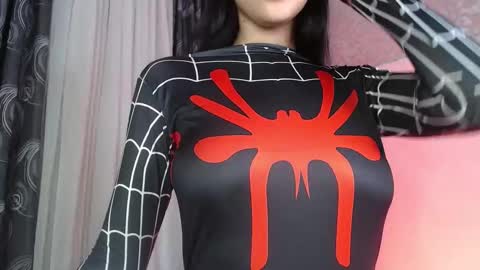 Taylor 3 online show from October 2025 03:17:02 AM