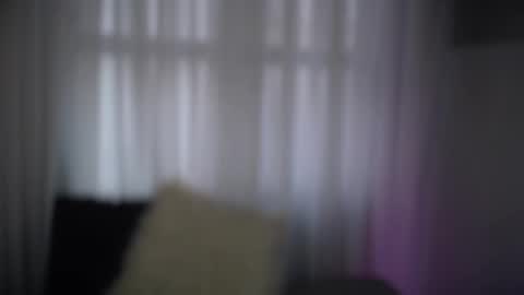 Taylor 3 online show from November 2025 06:04:02 PM