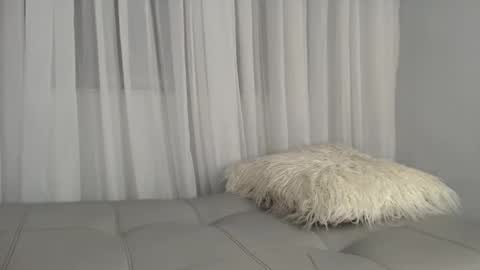 Taylor 3 online show from November 2025 02:55:02 AM