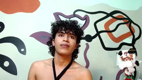 Snapshot of taylor_harvey chatting on December 2024 12:11:01 AM taylor online show from December 2024 12:11:01 AM