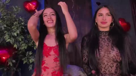 Taylor  Help me to get 100 thumbs up online show from February 2025 02:54:02 PM