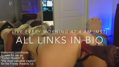 Snapshot of taylor_love_303 chatting on March 2025 07:48:01 PM Taylor -- online show from March 2025 07:48:01 PM