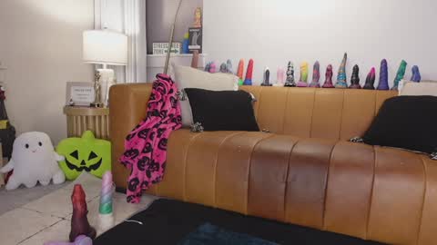 Snapshot of taylor_love_303 chatting on October 2025 10:35:01 AM Taylor -- online show from October 2025 10:35:01 AM