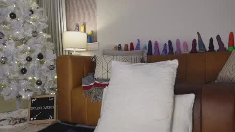 Snapshot of taylor_love_303 chatting on November 2025 11:21:02 AM Taylor -- online show from November 2025 11:21:02 AM