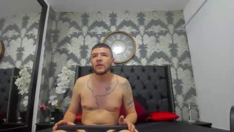 Taylor online show from November 2025 09:38:02 PM