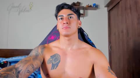 taylor_mclane1 online show from December 2025 05:41:02 PM