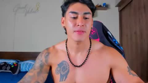 taylor_mclane1 online show from December 2025 04:58:01 PM