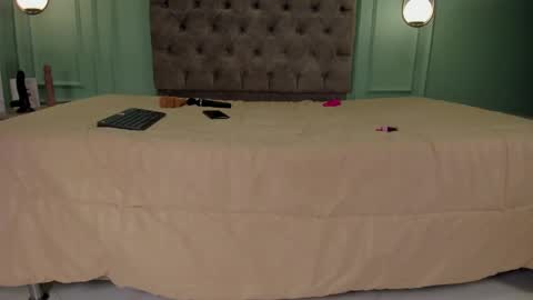 Snapshot of taylor_sexyy chatting on January 2025 09:27:01 AM Taylor online show from January 2025 09:27:01 AM