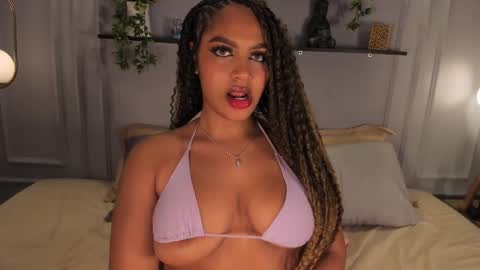 Snapshot of taylor_sexyy chatting on September 2025 04:34:02 AM Taylor online show from September 2025 04:34:02 AM