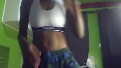 taylor_swift09 online show from February 2026 10:28:02 PM