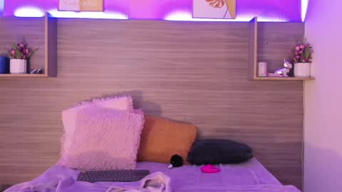 Snapshot of taylor_walton chatting on February 2025 03:28:02 PM Taylor online show from February 2025 03:28:02 PM