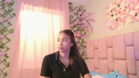 Snapshot of taylorcollinss chatting on June 2026 01:13:01 PM taylorcollinss online show from June 2026 01:13:01 PM