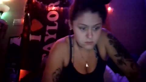 Snapshot of taylorriot chatting on October 2025 01:39:03 AM Taylor Riot online show from October 2025 01:39:03 AM