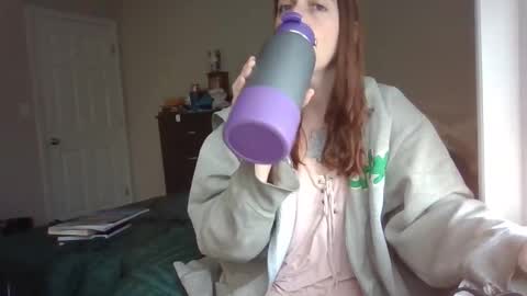 taylorslay online show from December 2025 07:53:02 PM