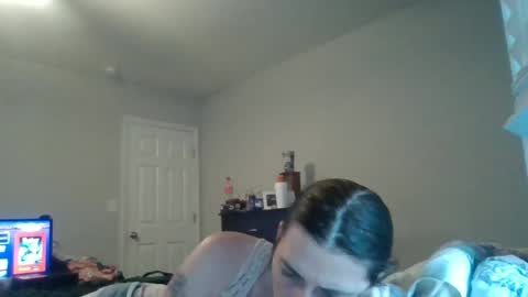 Snapshot of taylorslay chatting on June 2026 11:42:01 PM taylorslay online show from June 2026 11:42:01 PM
