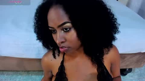 Snapshot of tayra_castle chatting on June 2026 08:29:01 PM Tayra online show from June 2026 08:29:01 PM