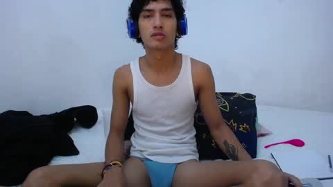 Tayron online show from December 2024 06:31:01 PM