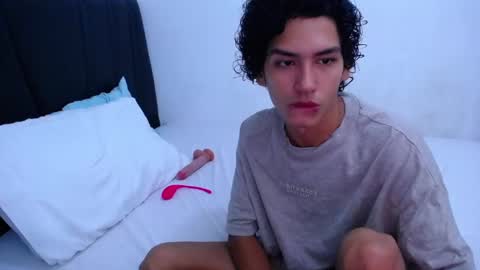 Tayron online show from February 2025 10:18:02 PM