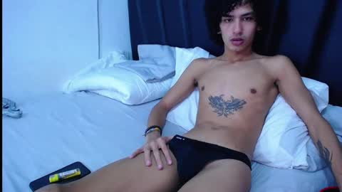 Tayron online show from September 2025 05:40:02 PM