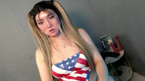 ellaine online show from February 2025 01:13:02 AM