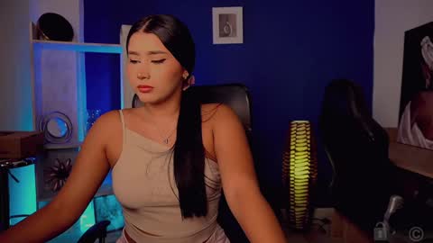 Loren Soler    Sophie Soler 19 years online show from January 2025 09:30:01 PM