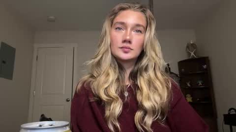 Katy online show from December 2025 03:01:02 AM