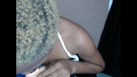 Snapshot of teasexkitty chatting on June 2026 03:25:01 AM teasexkitty online show from June 2026 03:25:01 AM
