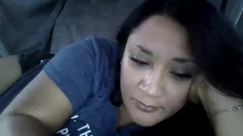 Snapshot of tee1luv chatting on November 2025 12:43:02 AM tee1luv online show from November 2025 12:43:02 AM