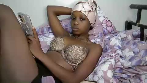 Snapshot of tee_maya chatting on May 2026 10:51:02 PM Baby maya online show from May 2026 10:51:02 PM