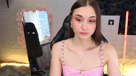 Alice and Cassie online show from March 2026 02:01:02 AM