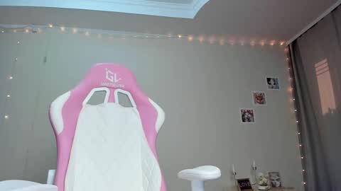 Monika --------------2  stream 700 GMT day online show from February 2025 08:30:02 AM