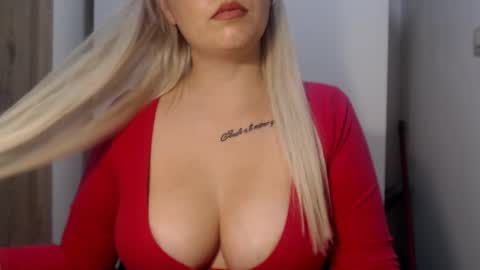 Teeyara  online show from September 2025 04:11:01 PM